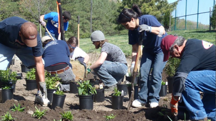 James River Association's Extreme Stream Makeover volunteers.